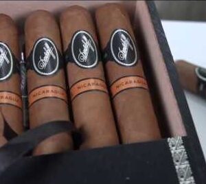 Davidoff Nicaragua Robusto 12er Kiste Zigarren