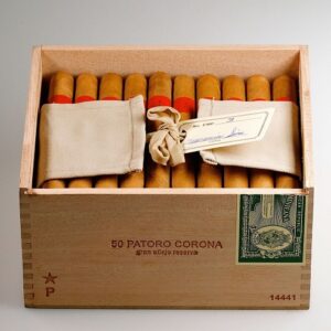 Patoro Gran Anejo Reserva Corona 50er Kistli Zigarren